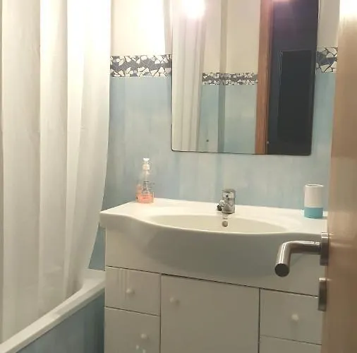 Atlantic Palm Garden 公寓 *